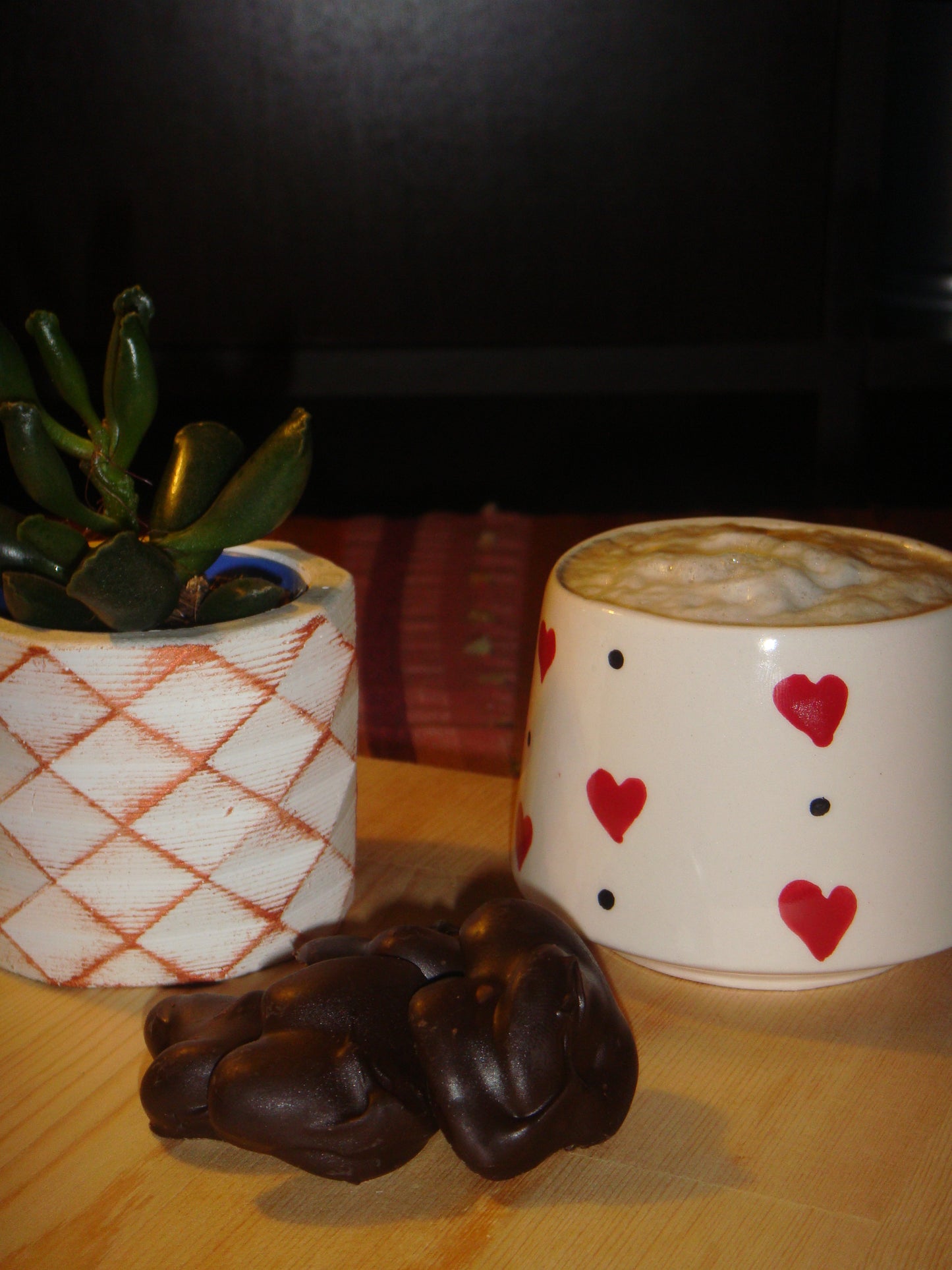 Bademli Bitter Çikolata